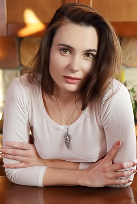 Sultry Ukrainian Sweetheart Lola Cherie