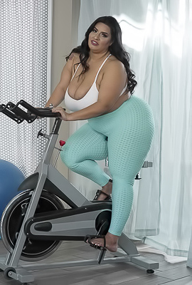 Sofia Rose Deep Stretching